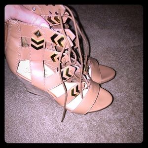 Fergie wedges